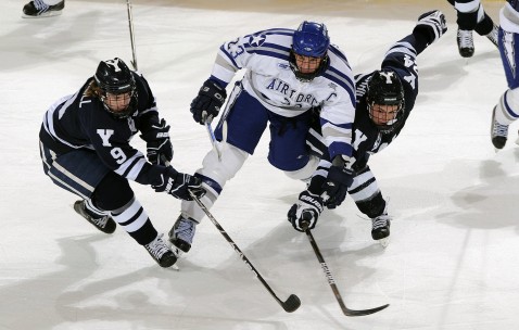 爱游戏(ayx)中国体育-足球赛场焦点！日本队对阵阿根廷队，年轻新星表现惊艳，未来可期